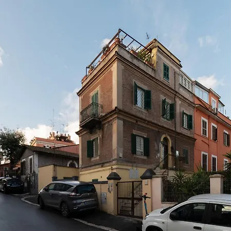 Guesthost - Vatican View Charming Flat Apartament Rzym